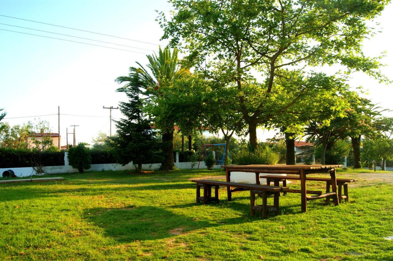 Simplicity At Iris Accommodation Psakoudia Dış mekan fotoğraf