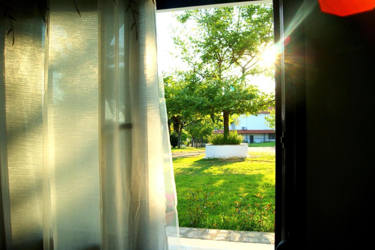 Simplicity At Iris Accommodation Psakoudia Dış mekan fotoğraf