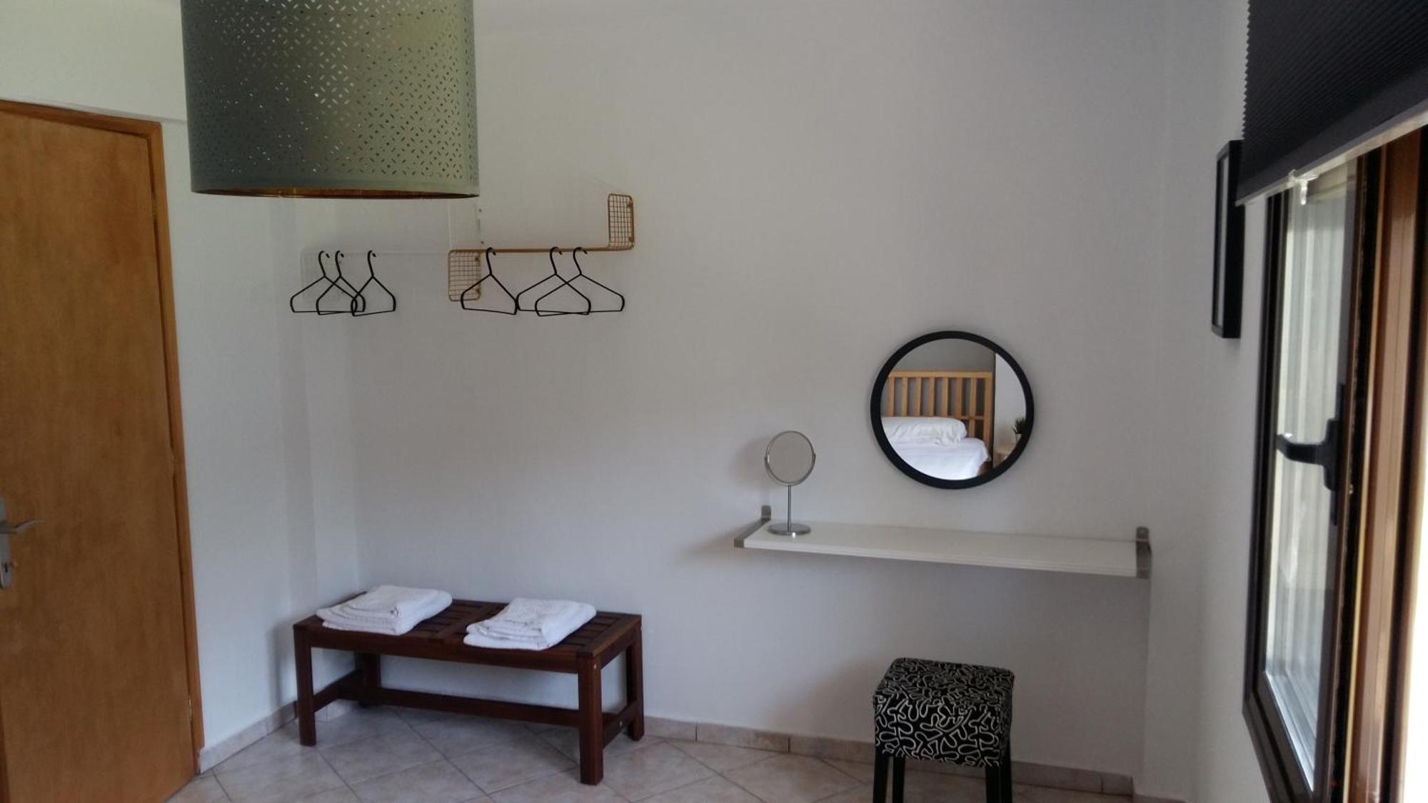Simplicity At Iris Accommodation Psakoudia Dış mekan fotoğraf